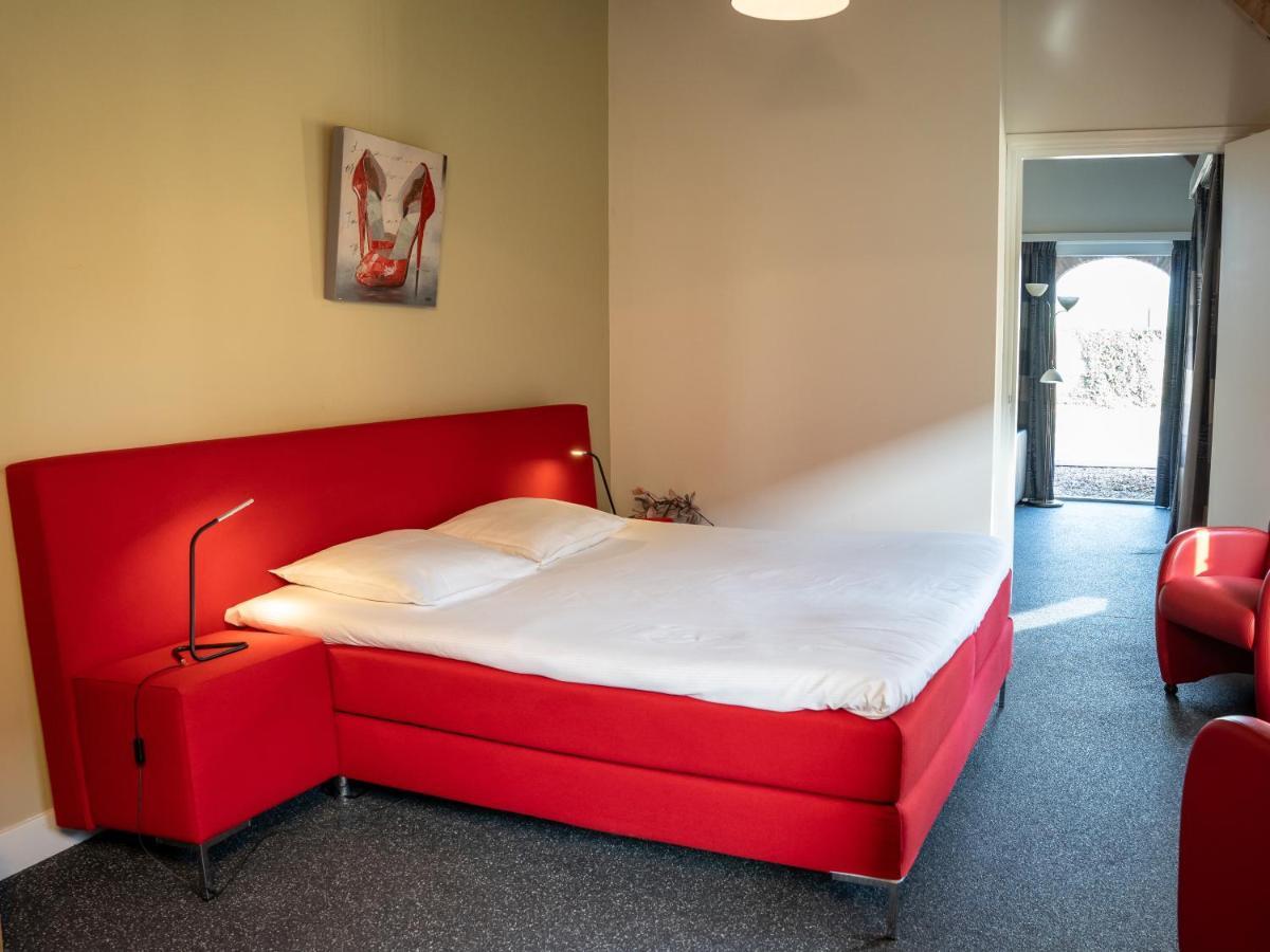 Bed and Breakfast De Raayhof Doornenburg Esterno foto